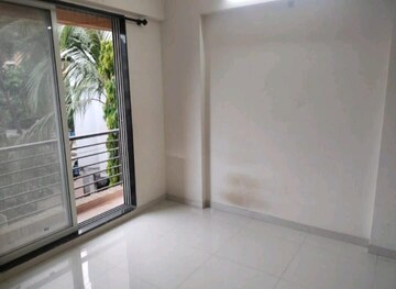 Room in 1 BHK Apartment at JVM Pearl, Kavesar – for Rent