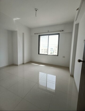 Room in 1 BHK Apartment at Fortune Empress, Handewadi – for Rent