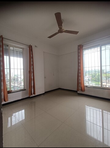 Room in 2 BHK Apartment at Om Shriniwas Venkatesh Classic, Hadapsar – for Rent