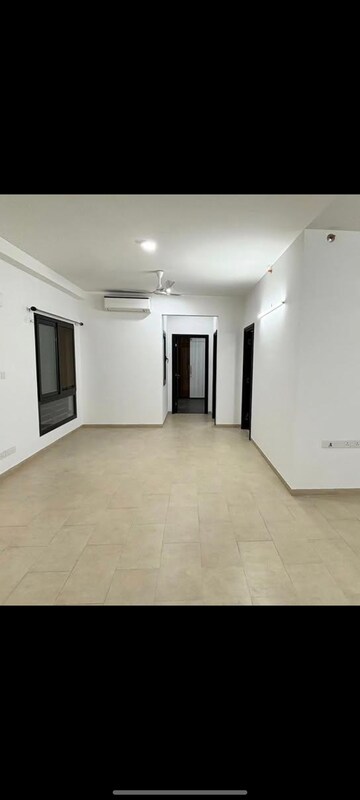 Room in 3 BHK Apartment at Sobha City Gurgaon, Sector 108 – for Rent