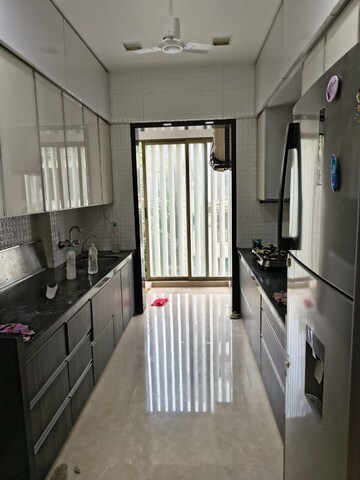 Team Area in 3.5 BHK Apartment at KK Elegance, Khar West – for Rent