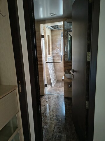 Building Lobby in 3.5 BHK Apartment at KK Elegance, Khar West – for Rent