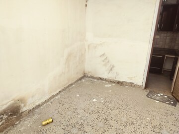 Bathroom in 2.5 BHK Builder Floor at Vatika India Next Iris Floors, Sector 82 – for Rent