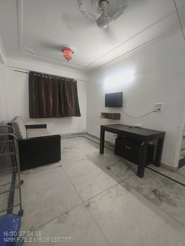 Living Room in 1 BHK Builder Floor at Ignou Road – for Rent