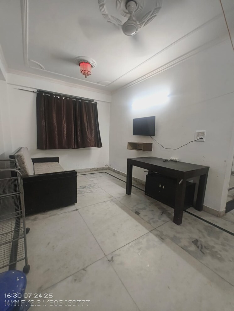 Living Room, ignou road 1 Bedroom 450 Sq.Ft. Builder Floor In Ignou Road Delhi 8996048
