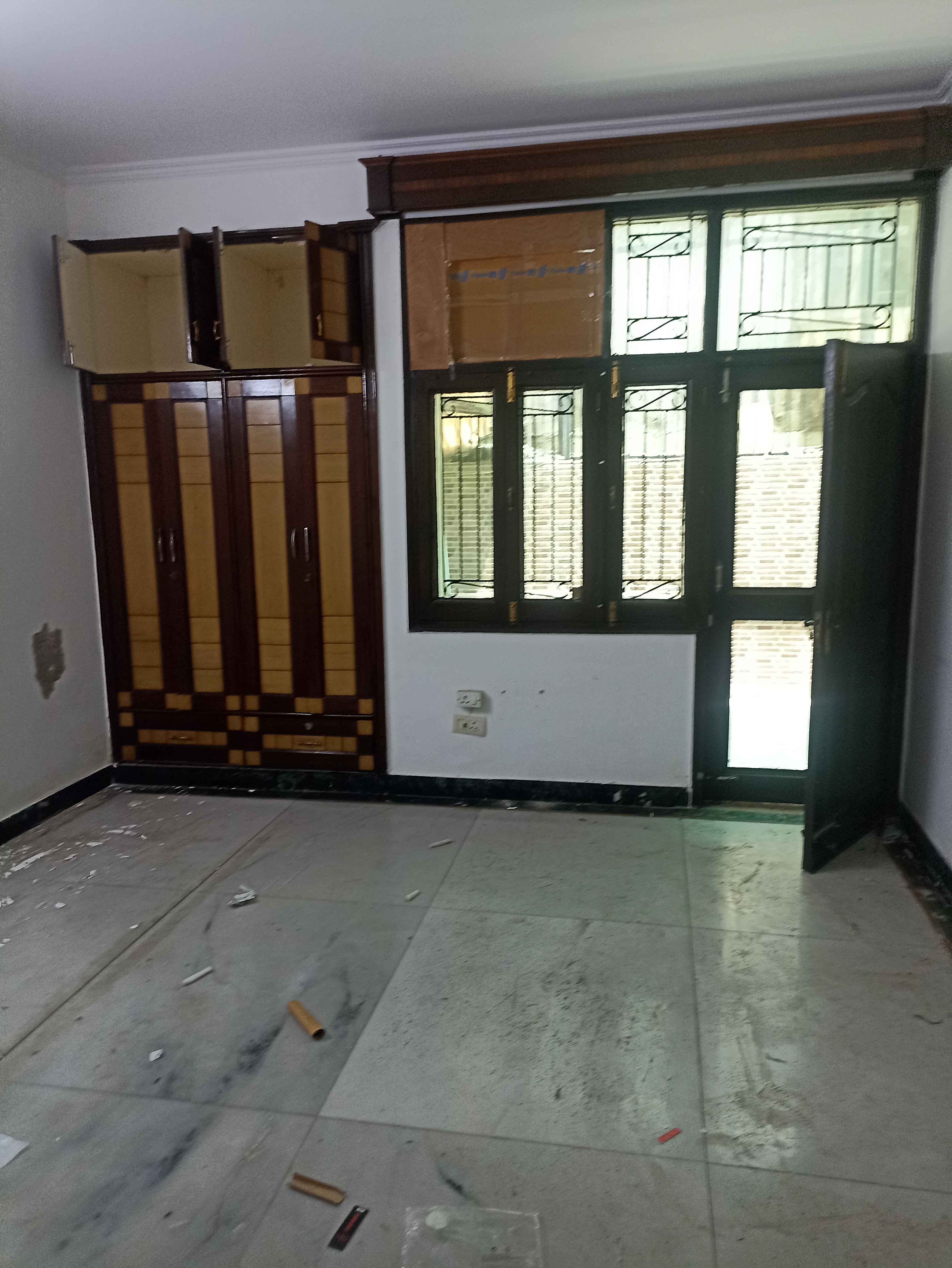 6+ BHK + Study Room Independent House For Sale in RWA Apartments Sector 41