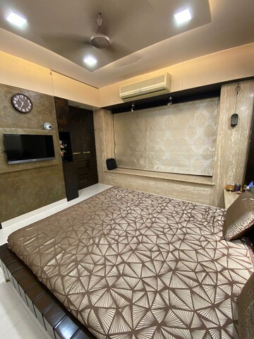Bedroom in 2 BHK Apartment at Vasu Bhavan, Khar West – for Rent