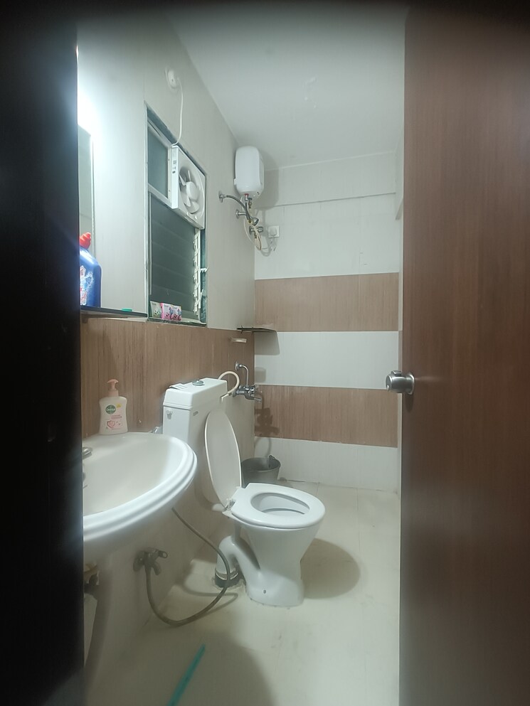Bathroom, prime-swapnapurti 2 Bedroom 1080 Sq.Ft. Apartment In Handewadi Pune 8996064