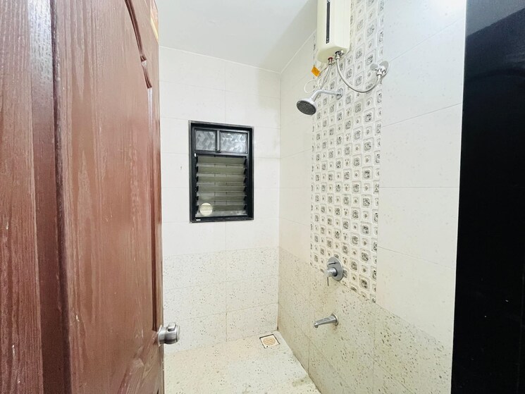 Bathroom, wadgaon sheri 1 Bedroom 600 Sq.Ft. Apartment In Wadgaon Sheri Pune 8996062