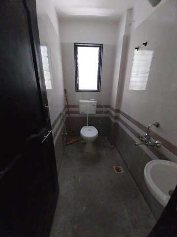 Team Area in 2 BHK Apartment at Ganga Sarovar, Wadgaon Sheri – for Rent