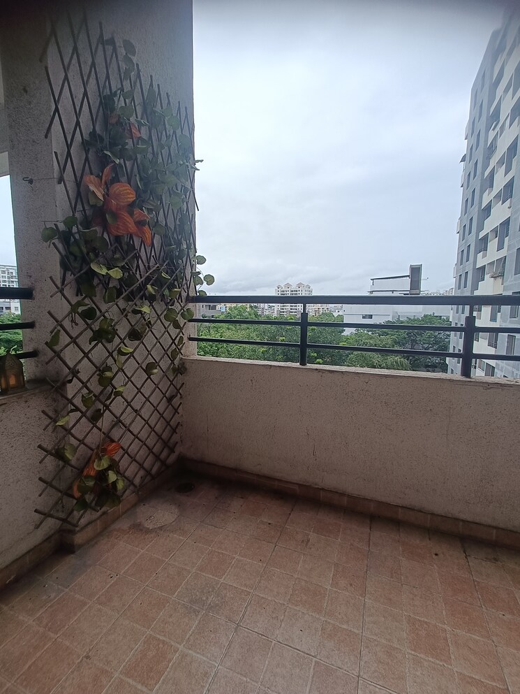 Balcony, om-shriniwas-venkatesh-classic 2 Bedroom 749 Sq.Ft. Apartment In Hadapsar Pune 8996070