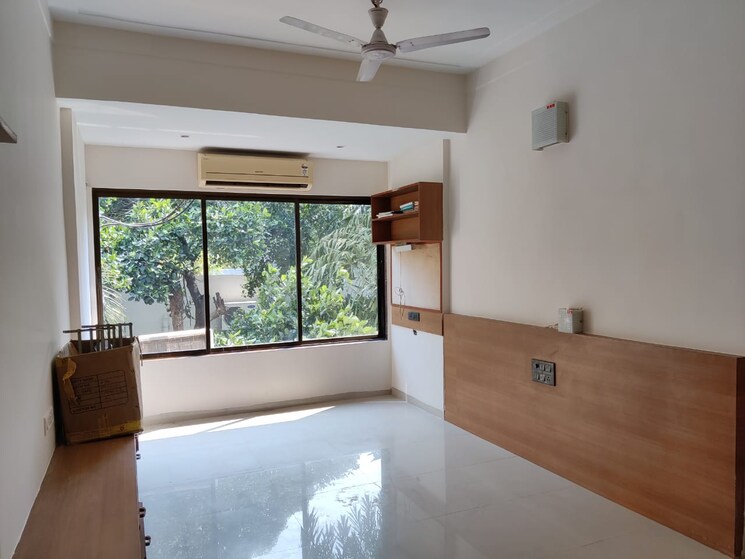 Room, khar west 2 Bedroom 850 Sq.Ft. Apartment In Khar West Mumbai 8996082