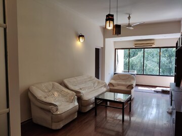 Living Room in 2 BHK Apartment at Khar West – for Rent