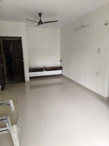 Room in 2 BHK Apartment at Mangala Valley, Kalyan West – for Rent