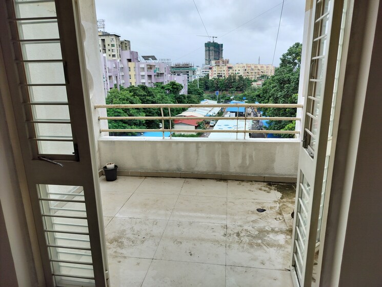 Balcony, dwarka-suncrest-phase-3 2 Bedroom 1050 Sq.Ft. Apartment In Pimple Saudagar Pune 8996097