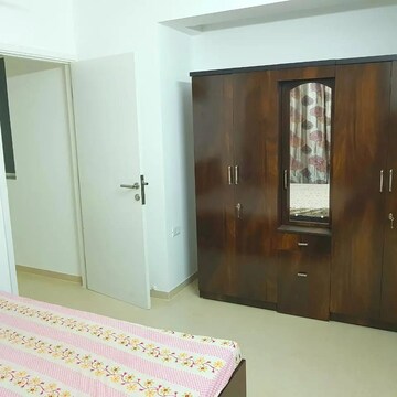 Room in 1 BHK Apartment at Puranik City, Kasarvadavali – for Rent