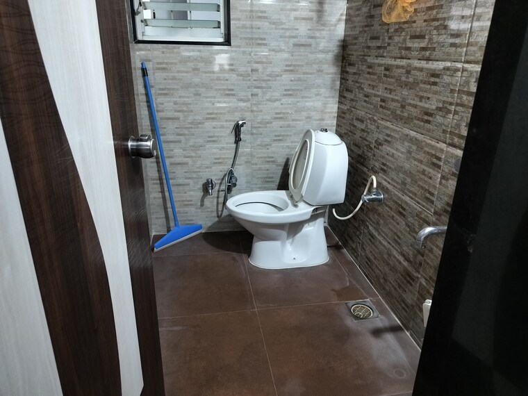 Bathroom, shree-ganesh-graceland 2 Bedroom 1100 Sq.Ft. Apartment In Pimple Saudagar Pune 8996101