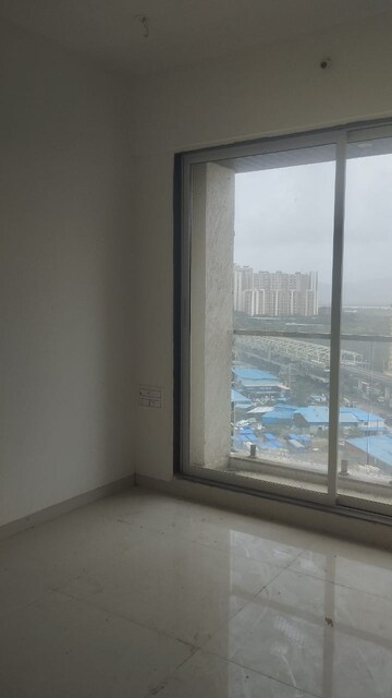 Room in 1 BHK Apartment at JVM Aroma, Kasarvadavali – for Sale