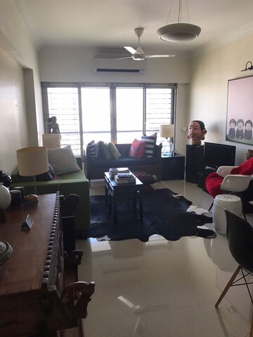 Team Area in 2 BHK Apartment at Leocadia Apartment, Santacruz West – for Rent