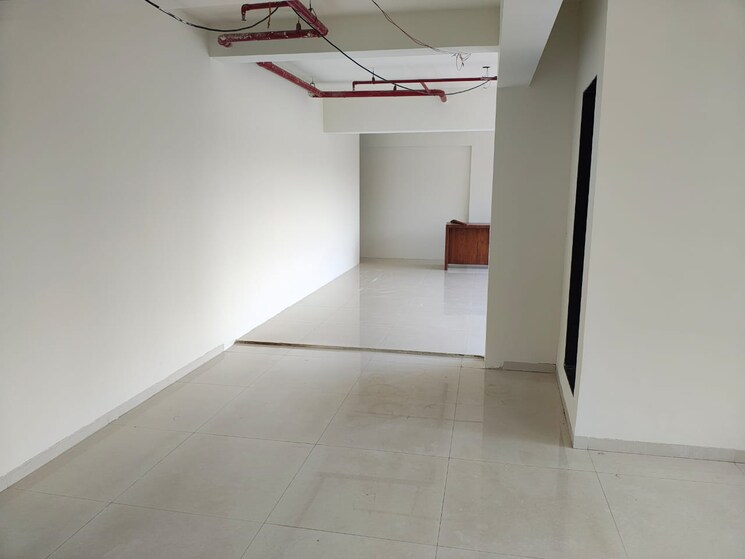 Room, crystal-armus Commercial Office Space 850 Sq.Ft. In Chembur Mumbai 8996122