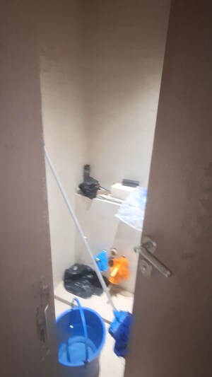 Furnished Amenities in 3 BHK Apartment at Rustomjee Aden, Bandra East – for Sale