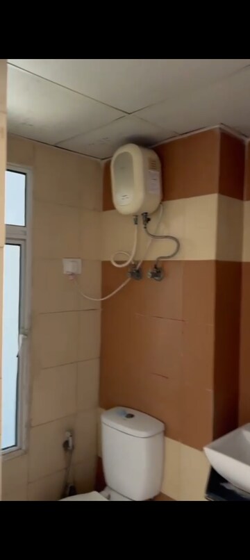 Bathroom in 2 BHK Apartment at Panchsheel Greens, Sector 16 Greater Noida – for Rent