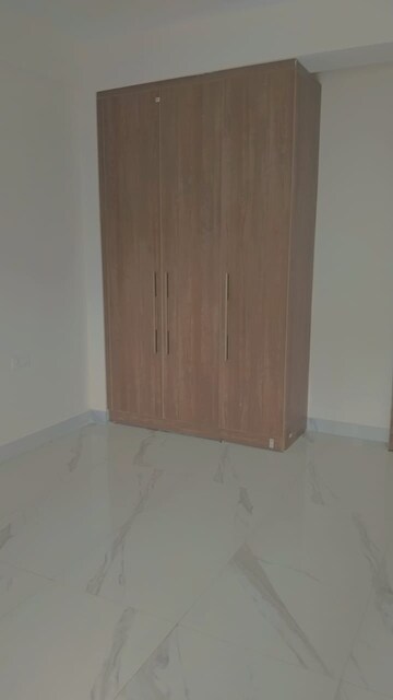 Room in 3.5 BHK Apartment at M3M Soulitude, Sector 89 – for Rent