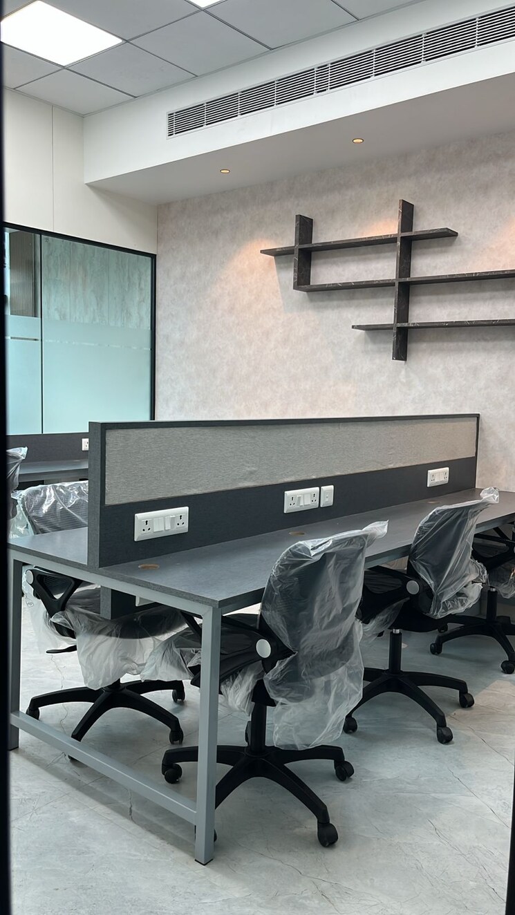 Gym, mani-casadona Commercial Office Space in IT/SEZ 925 Sq.Ft. In New Town Kolkata 8996162