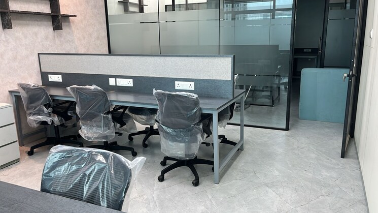 Team Area, mani-casadona Commercial Office Space in IT/SEZ 925 Sq.Ft. In New Town Kolkata 8996162