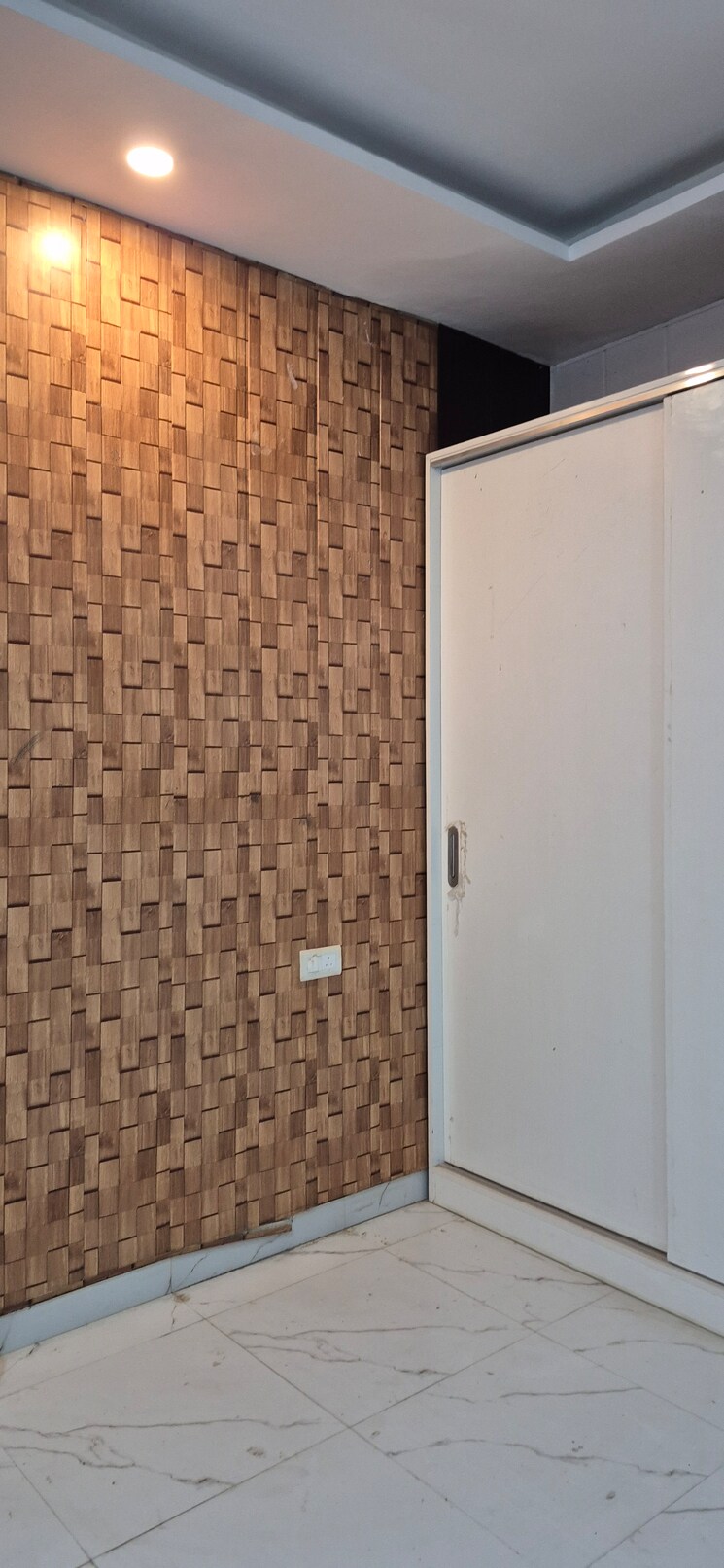 Room, sector 125 2 Bedroom 110 Sq.Yd. Apartment In Sector 125 Mohali 8996170