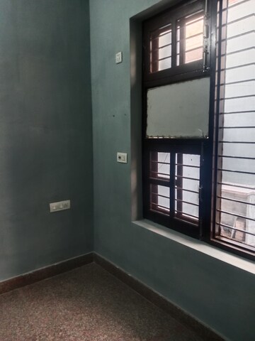 Room in 2 BHK Builder Floor at Huda – for Rent