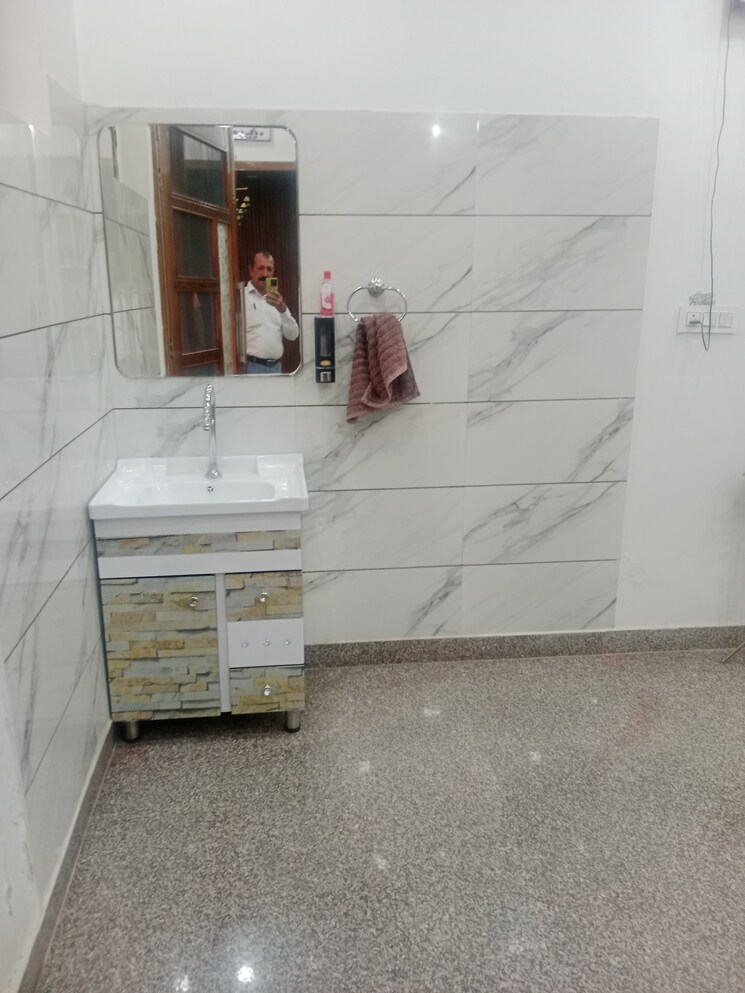 Bathroom, sector 13 3 Bedroom 1836 Sq.Ft. Independent House In Sector 13 Panipat 8996190