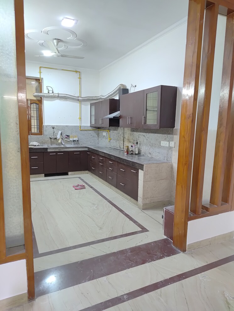 undefined, rwa-apartments-sector-47 2.5 Bedroom 112 Sq.Mt. Builder Floor In Sector 47 Noida 8996183