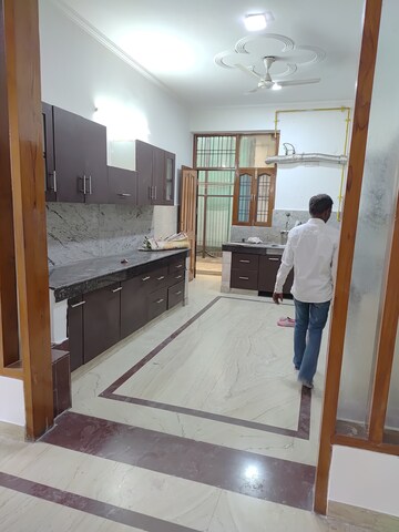 Staircase in 2.5 BHK Builder Floor at RWA Apartments Sector 47, Sector 47 – for Rent