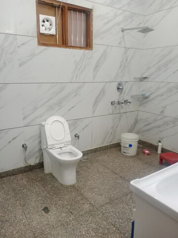 Attached Bathroom in 3 BHK Independent House at Sector 13 – for Rent