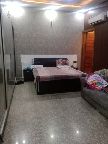 Bedroom in 3 BHK Independent House at Sector 13 – for Rent