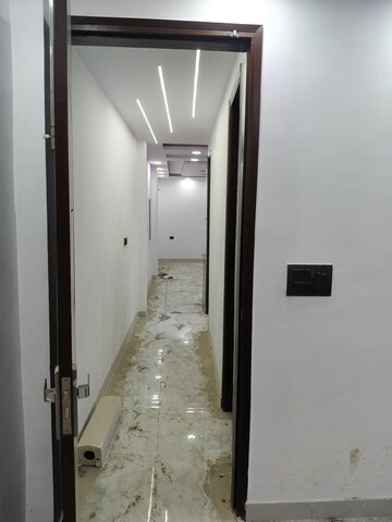 Building Lobby in 3 BHK Builder Floor at Govindpuri – for Sale