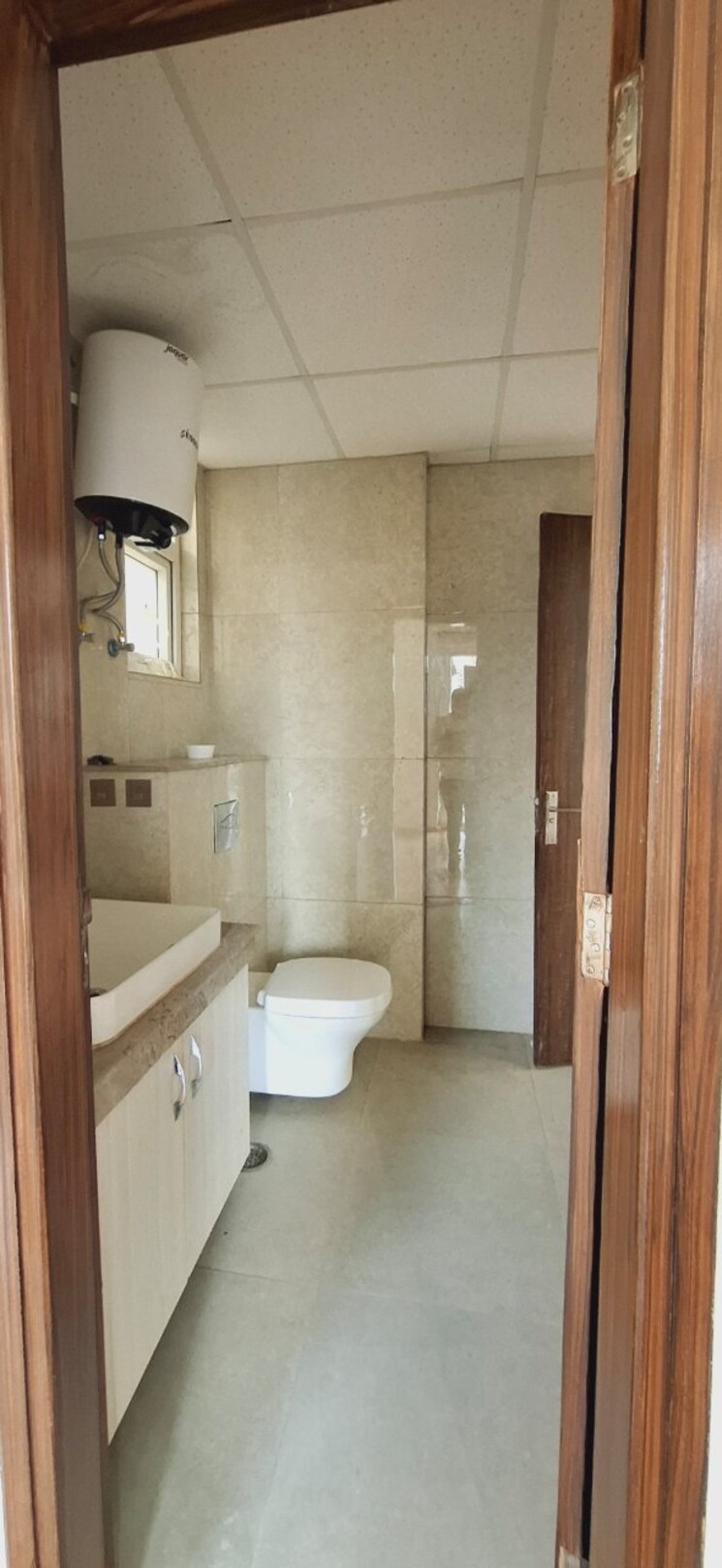 Bathroom, unitech-the-residences-gurgaon 2 Bedroom 1060 Sq.Ft. Apartment In Sector 33 Gurgaon 8996193