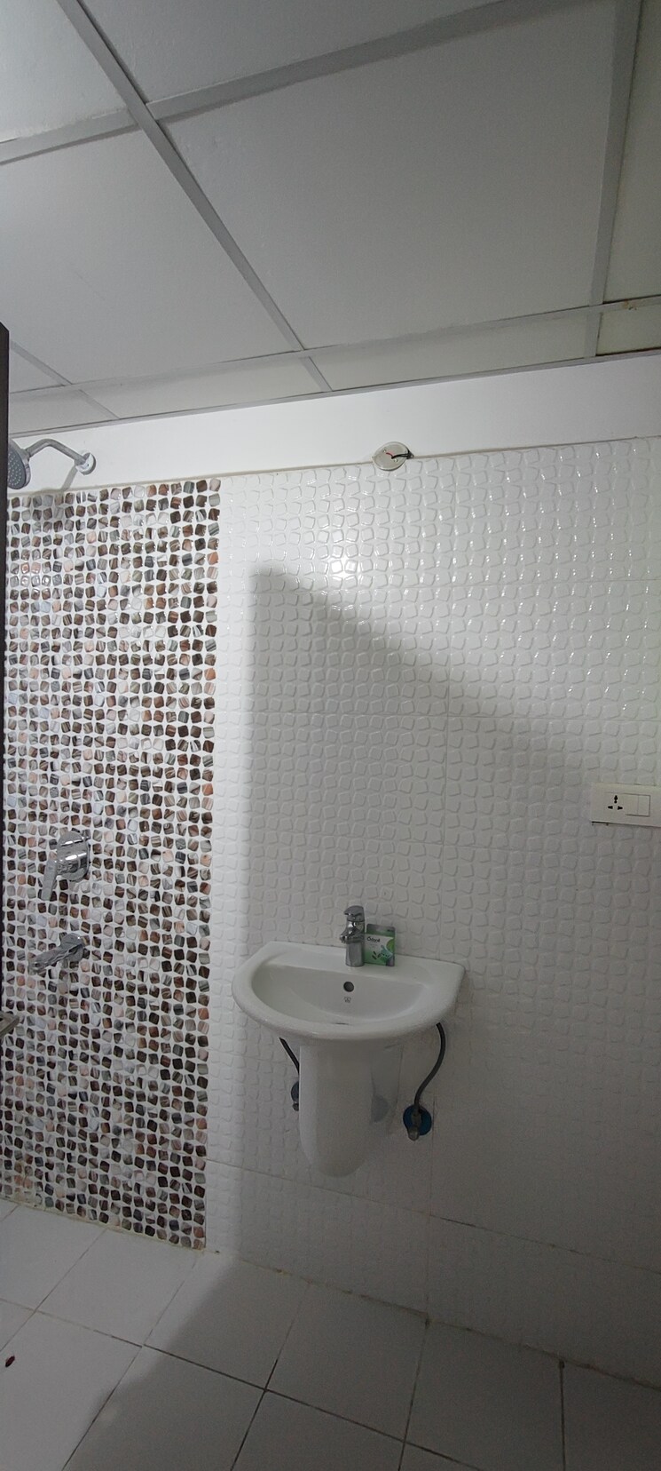 Master Bedroom, jayabheri-the-nirvana 3 Bedroom 2225 Sq.Ft. Apartment In Gopanpally Hyderabad 8996207