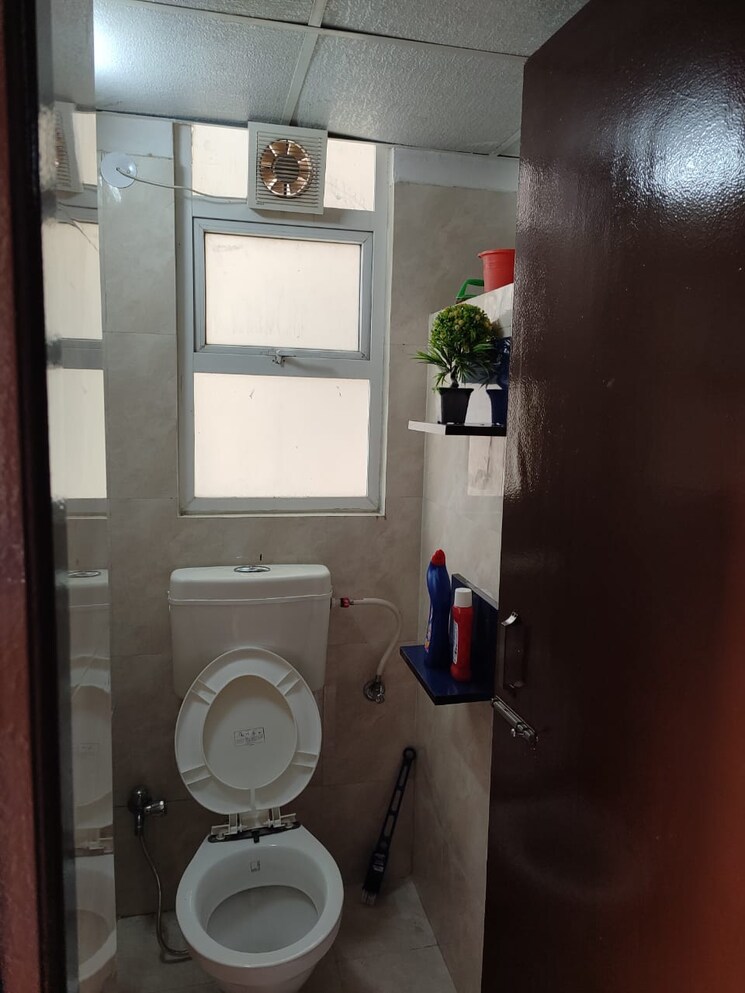 Bathroom, avl-36-gurgaon 1 Bedroom 406 Sq.Ft. Apartment In Sector 36 Gurgaon 8996212