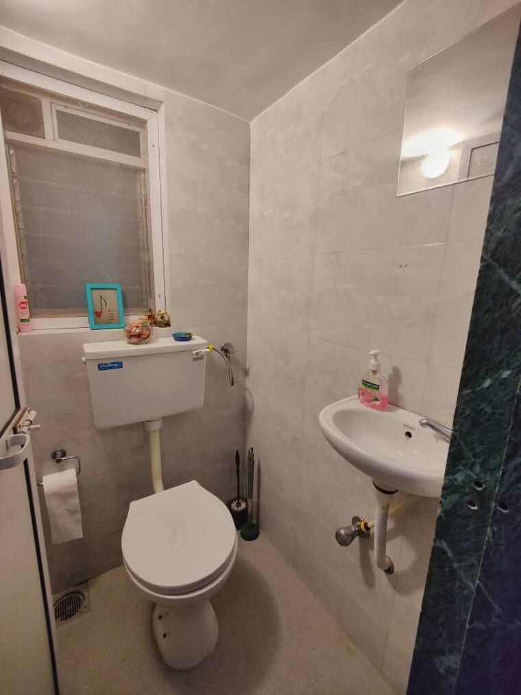 Bathroom, mahavir-kanti-dreams 2 Bedroom 975 Sq.Ft. Apartment In Nalasopara East Palghar 8996226