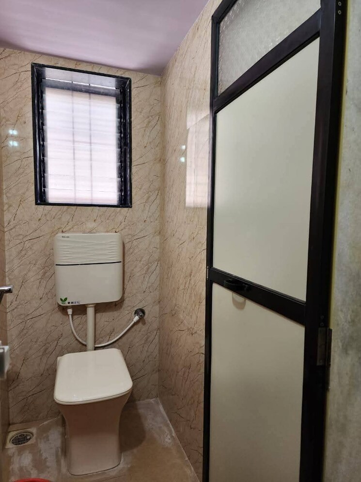 Bathroom, veena-saraswati-vasai 1 Bedroom 600 Sq.Ft. Apartment In Vasai East Palghar 8996234