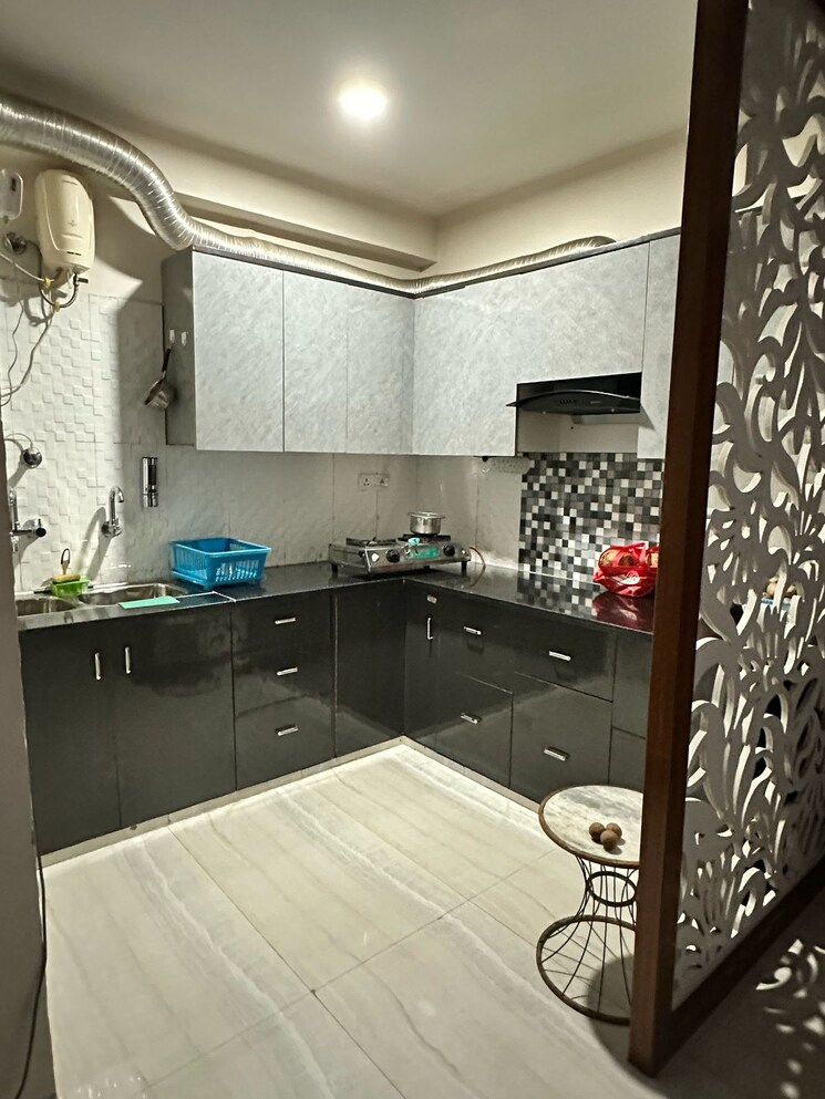 Kitchen, palam vihar 2 Bedroom 1755 Sq.Ft. Builder Floor In Palam Vihar Gurgaon 8996237