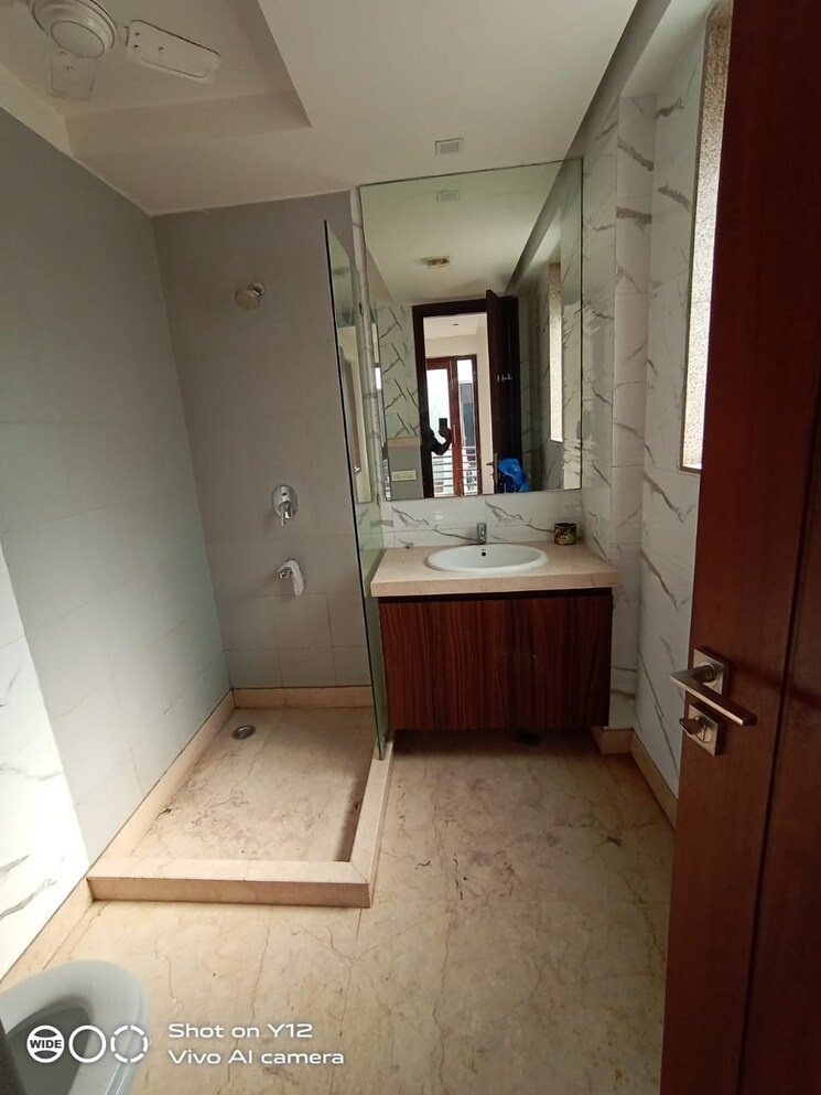 Bathroom, panchsheel park 4 Bedroom 400 Sq.Yd. Builder Floor In Panchsheel Park Delhi 8996240