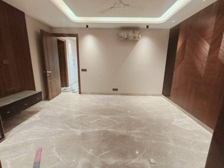 Room, panchsheel enclave 3 Bedroom 265 Sq.Yd. Builder Floor In Panchsheel Enclave Delhi 8996242