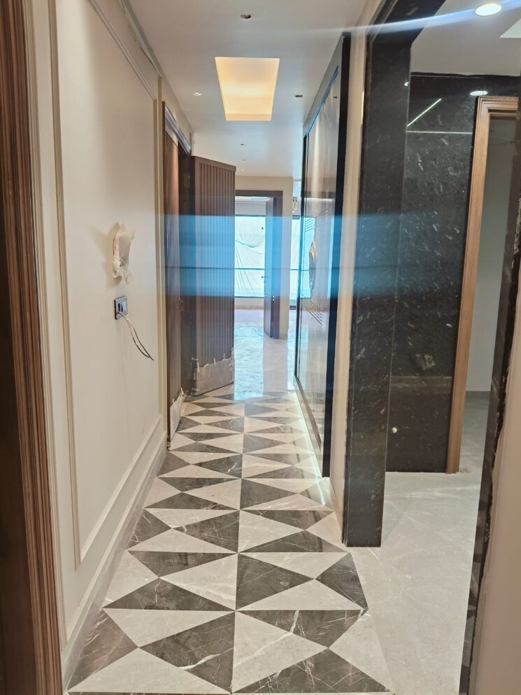 undefined, panchsheel enclave 3 Bedroom 265 Sq.Yd. Builder Floor In Panchsheel Enclave Delhi 8996242