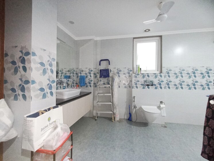 Team Area, chittaranjan park 3 Bedroom 160 Sq.Yd. Builder Floor In Chittaranjan Park Delhi 8996244