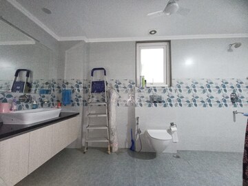 Bathroom in 3 BHK Builder Floor at Chittaranjan Park – for Rent