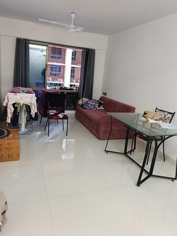 Team Area in 2 BHK Apartment at Shiv Shakti Tower 28, Malad East – for Rent