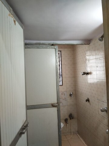 Bathroom in 1 RK Apartment at Bindra Complex, Andheri East – for Rent